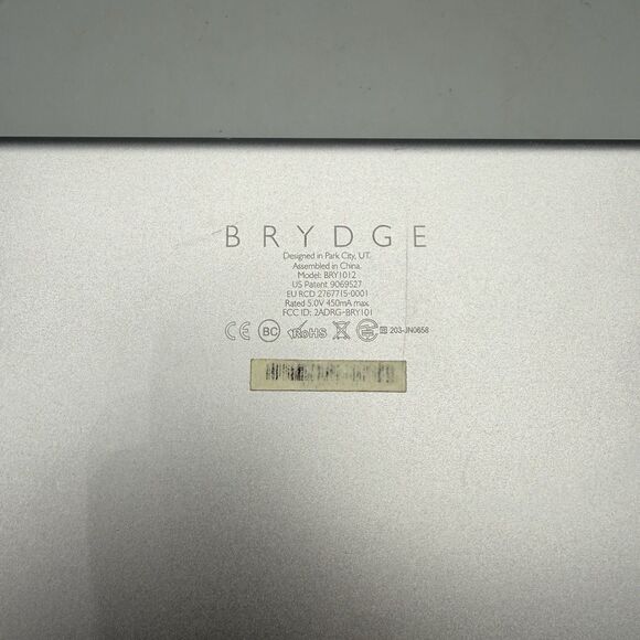 BRYDGE 9.7" Bluetooth Keyboard For iPad 6th & 5th Gen 9.7” Grey - Picture 3 of 9
